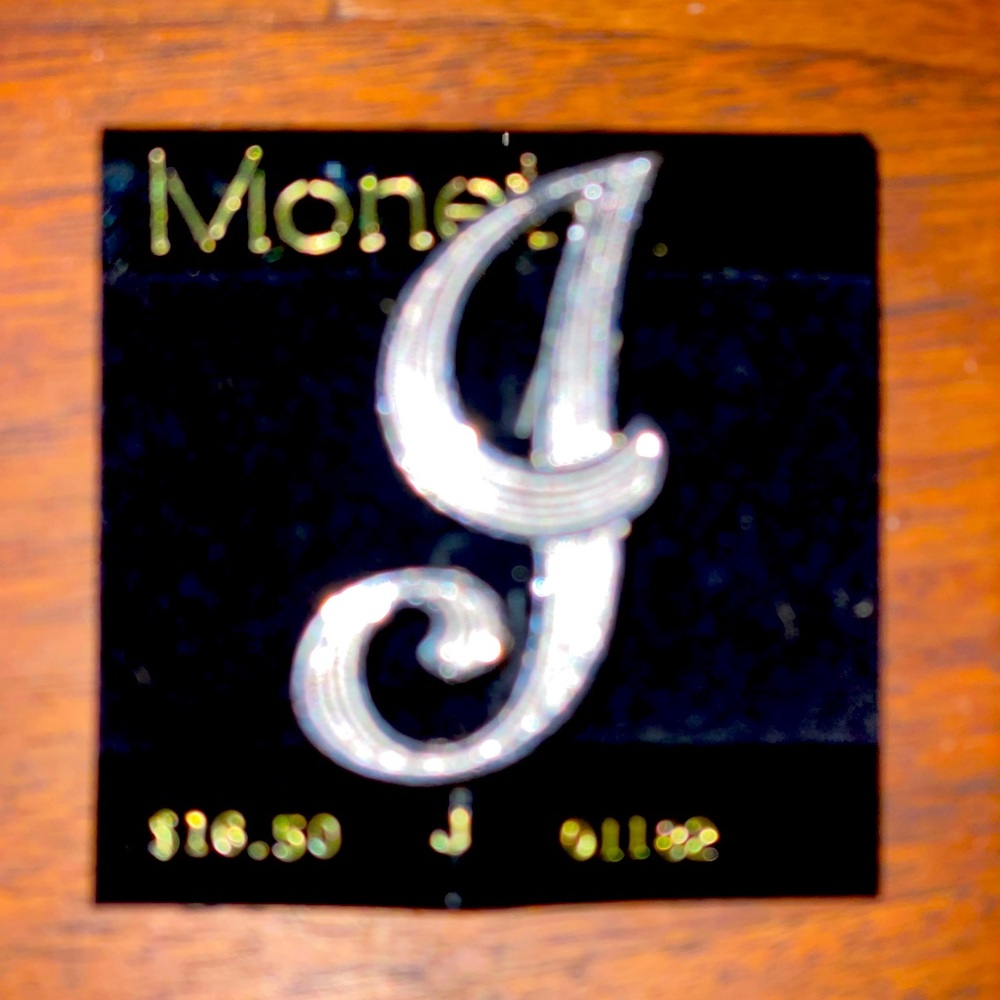 J pendant